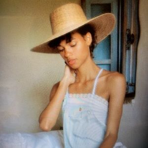 Lack of color Palma wide boater hat
